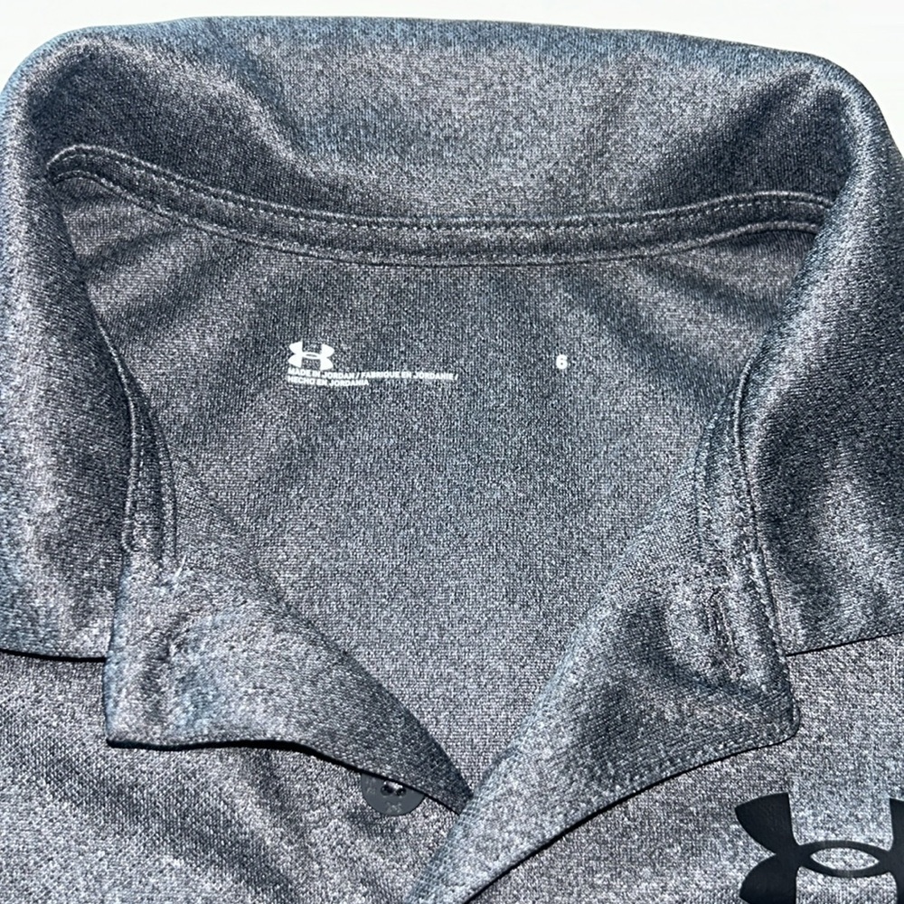 NWOT Boys size 6, smoke-free home - Picture 2 of 4